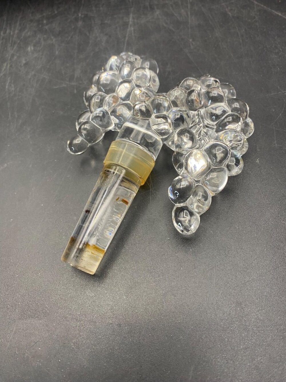 Mikasa Clear Apple Wine Stopper
